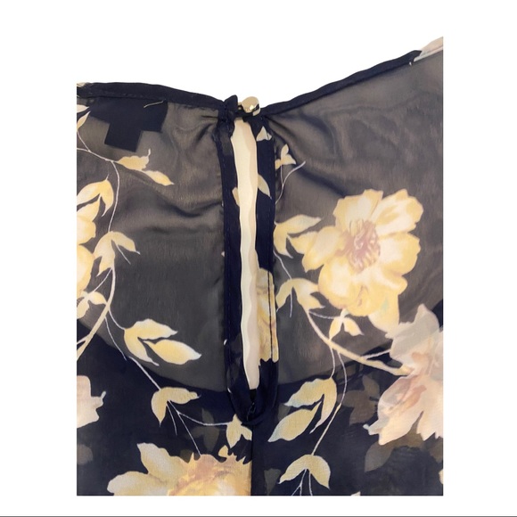 Torrid 4 Sheer Floral Navy Blouse *FLAW* - Picture 9 of 9